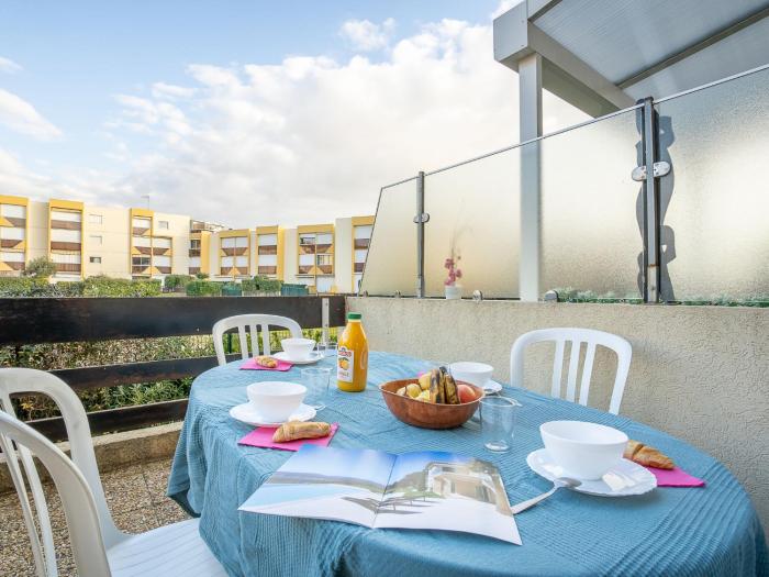 Apartment Los Amigos-4 by Interhome