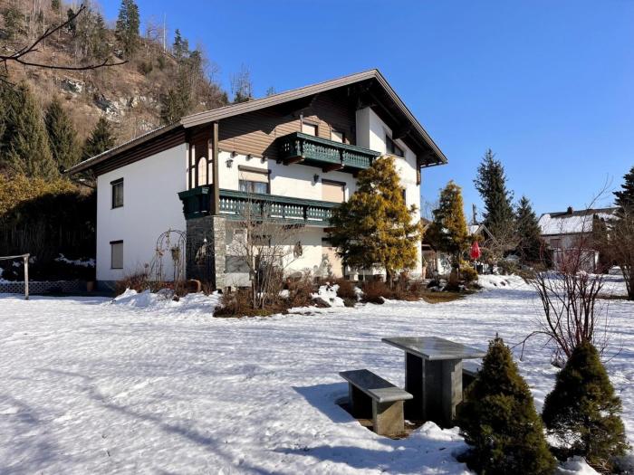 Apartment Alpenrose 2 by Interhome