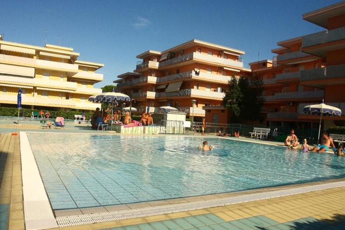 Nice apartment in a residence with swimming pool