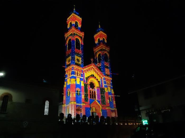 Grazioso bilocale Merlino, luminoso con vista Santuario, wifi
