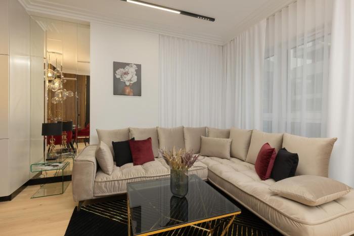 Kasprzaka Apartments with AC & Parking by Renters Prestige