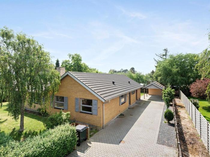 Holiday Home Sana - 2-5km from the sea by Interhome