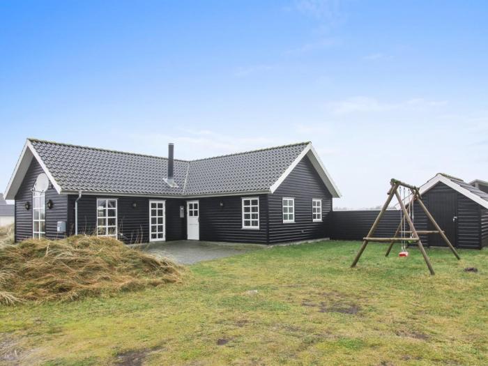 Holiday Home Suvi - 900m from the sea in Western Jutland by Interhome