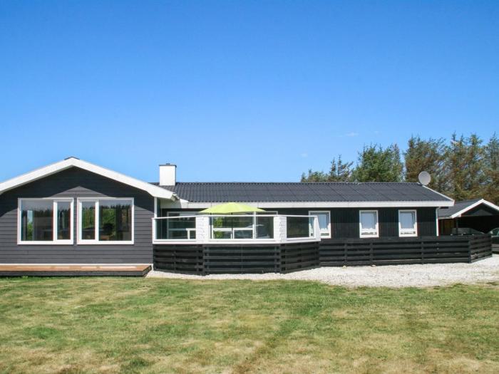 Holiday Home Bengta - 200m from the sea in NW Jutland by Interhome