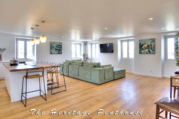 The Heritage Penthouse! Old City Centre