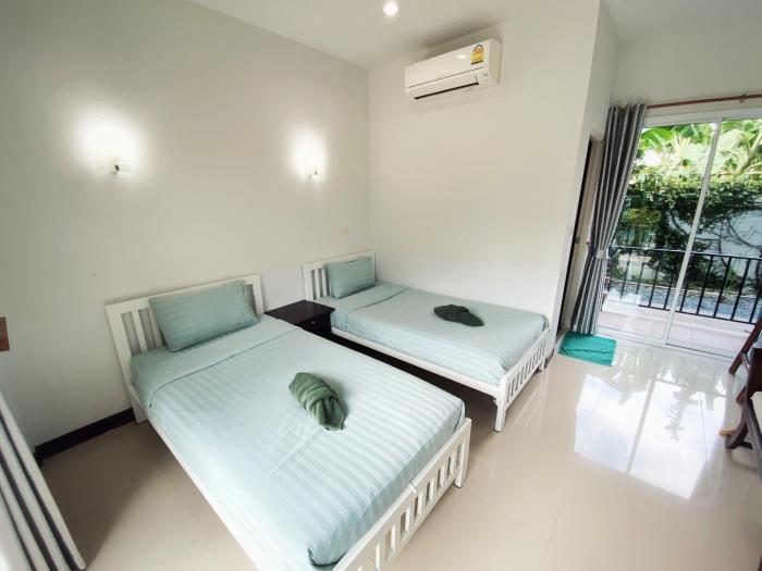 บ้านชมเขา - Baan Chom Khao