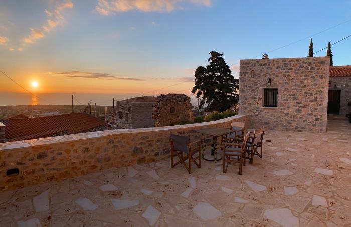 Filias House (The House of Friendship)