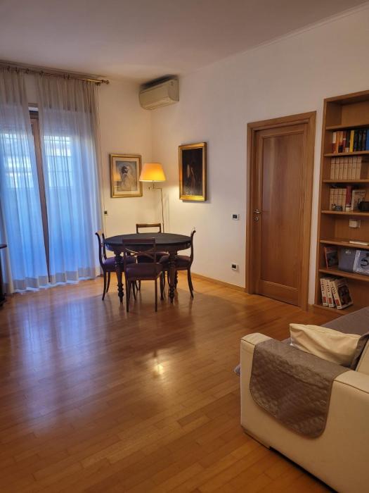 Lovely Suite accogliente appartamento tra Policlinico e Piazza Bologna