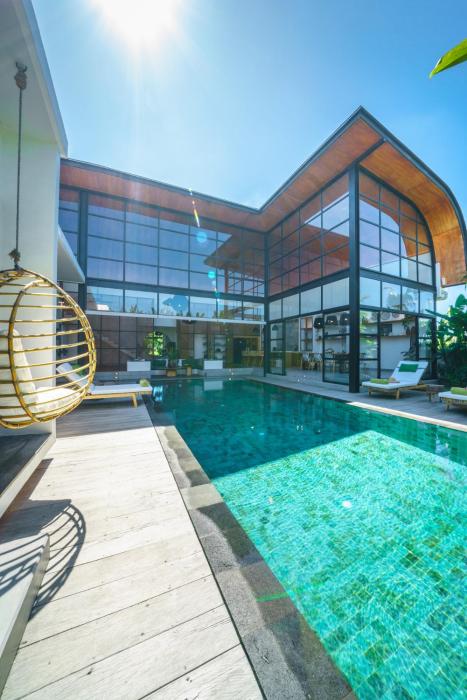 Villa Mango 3 - Amazing 4-bdr Villa in Berawa ! PERFECT LOCATION !