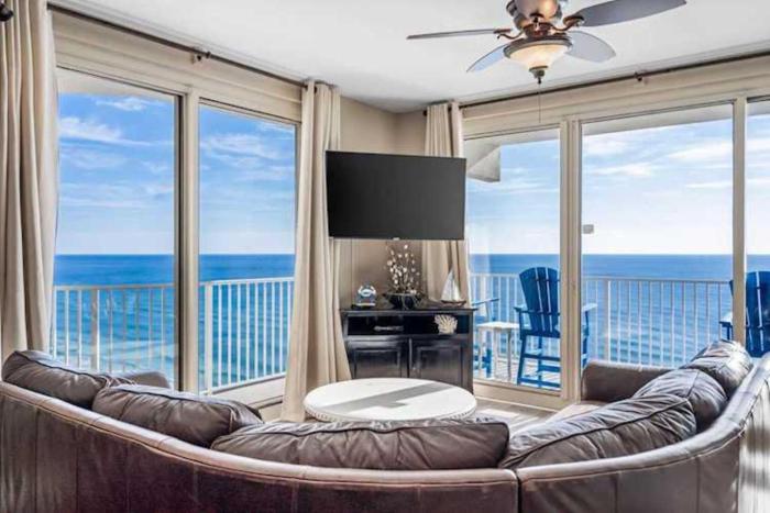 Shores Of Panama Best 3 Bedroom With Wrap-Around Balcony!