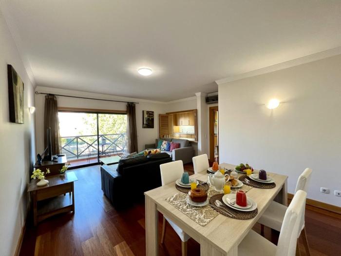 Albufeira Modern 4 With Pool by Homing