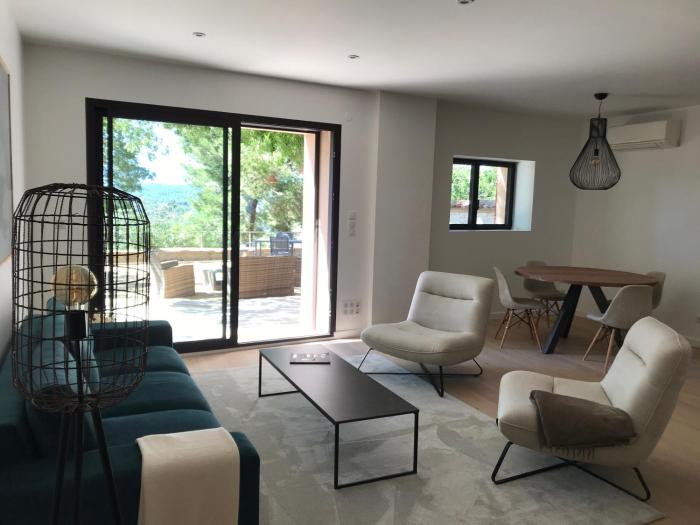 La Bastide - Le Grenache - Le Syrah au Domaine Chateau Henri Bonnaud