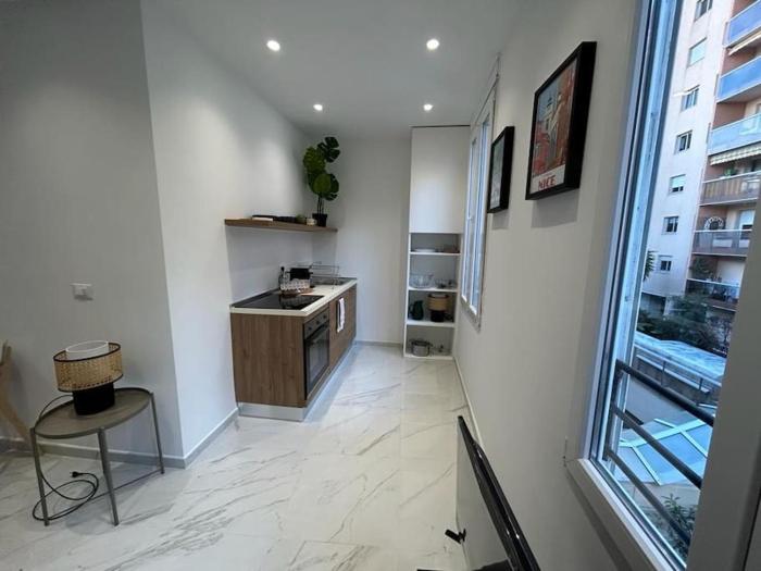 Musso Studio 1, Casino Square, Monaco, calme apt