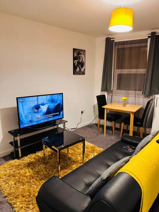 City Blessed Apartment 1 with free parking