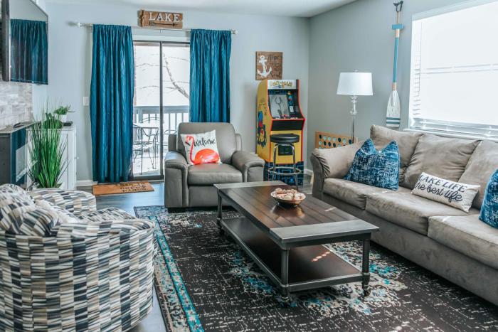 Updated Branson Condo with Indoor Pool Access!