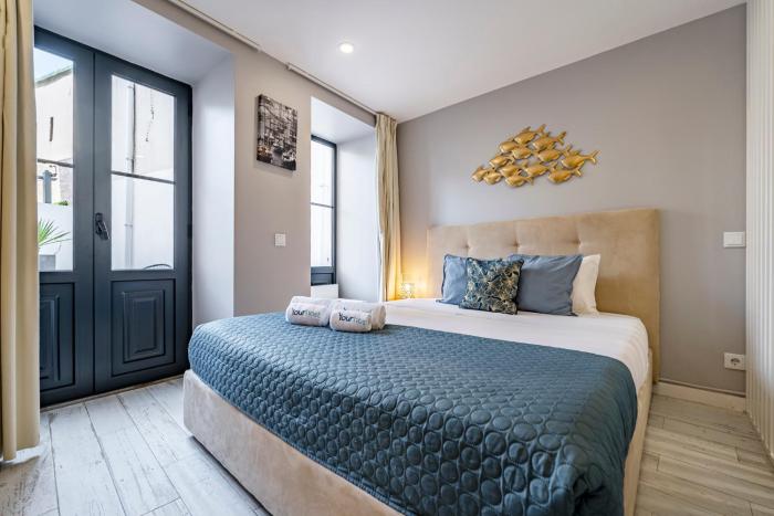 Oporto Wine Cellars Flat With Terrace