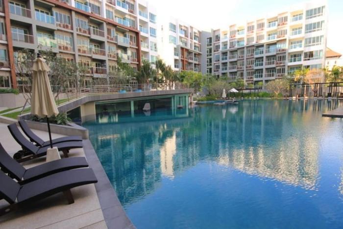 relaxing condo near the beach