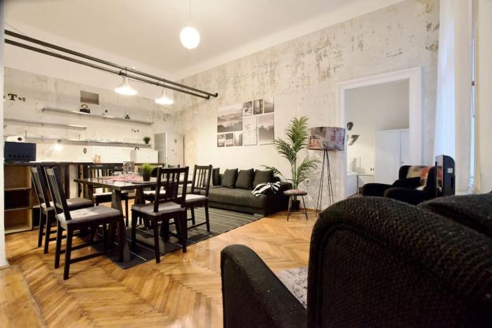 Budget Apartment by Hi5 - Mozsár