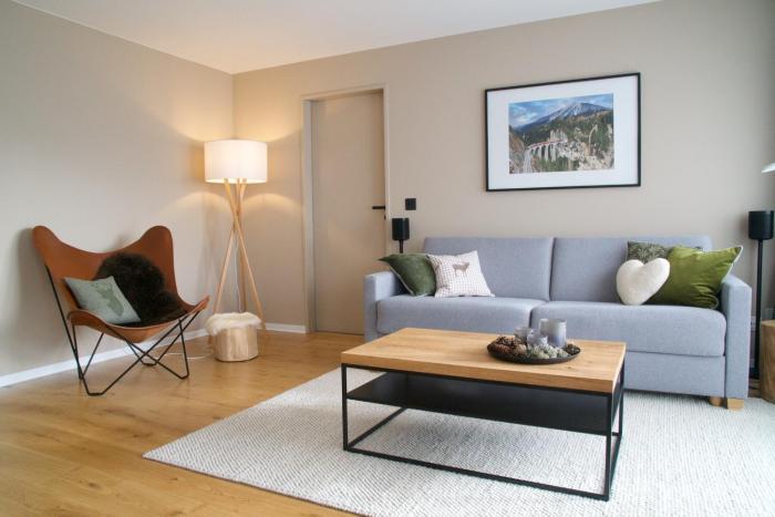 Sonnige Panorama Aussicht bei Davos Lenzerheide