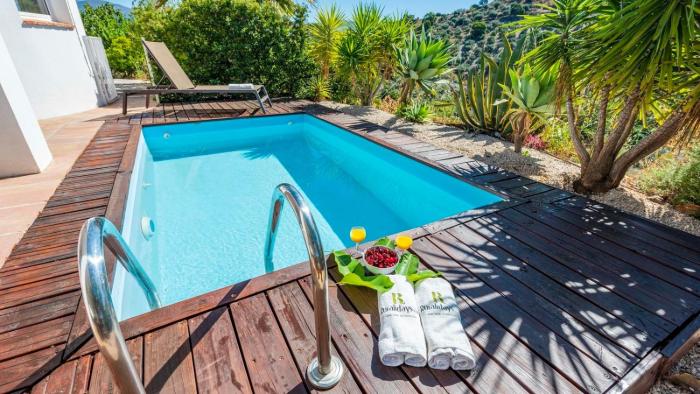 Casa Holly Comares by Ruralidays