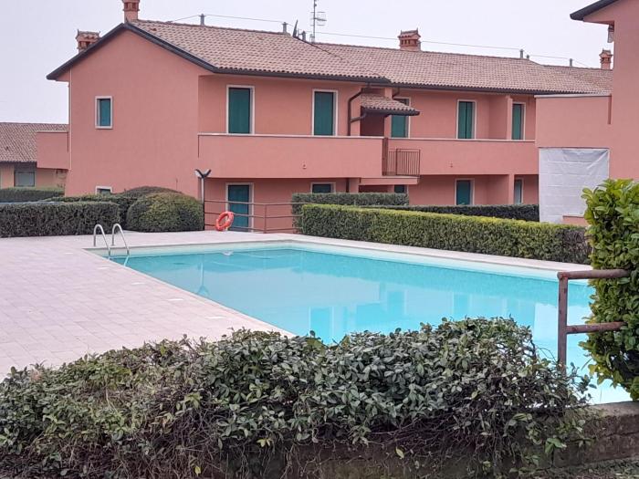 Mahatma Residence lake View