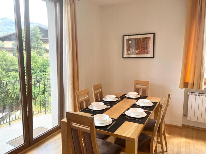 Four Seasons Getaway