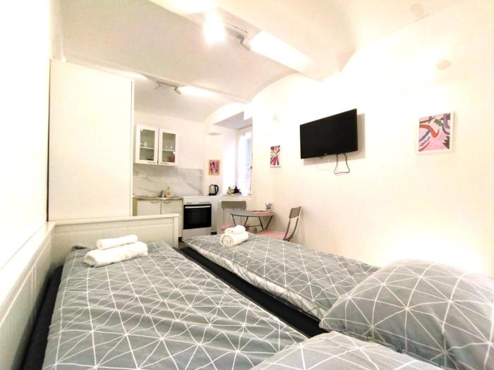 Good Vibrations Apartments