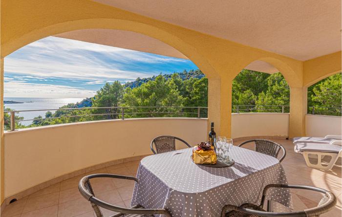 Lovely Apartment In Razanj