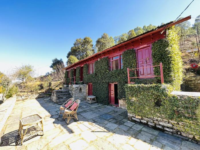 Itmenaan Estate, Binsar Himalayas