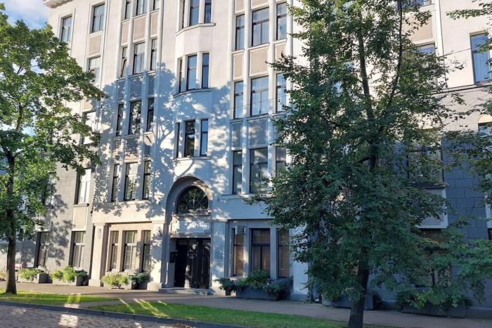 Spicy studio in Art Nouveau district, Culture trip