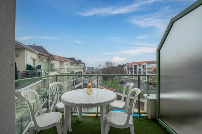 Appart pour 4 - Piscine - Au coeur de La Chaume