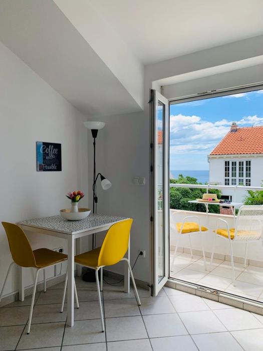 Studio apartment M A R 1