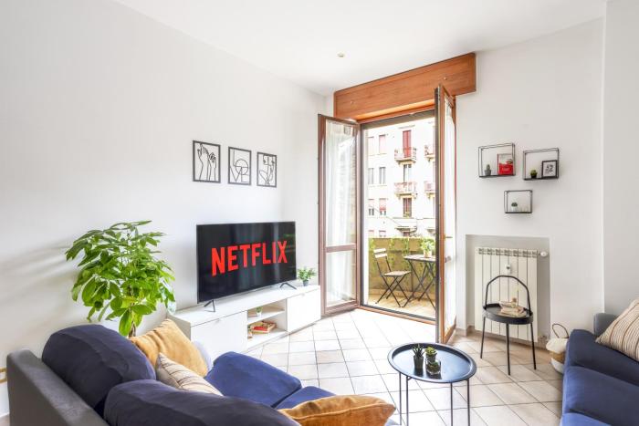 A 10 MIN DAL DUOMO - Trilocale moderno con 3 letti e 2 bagni in Città Studi