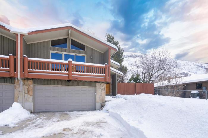 Chalet close to resorts