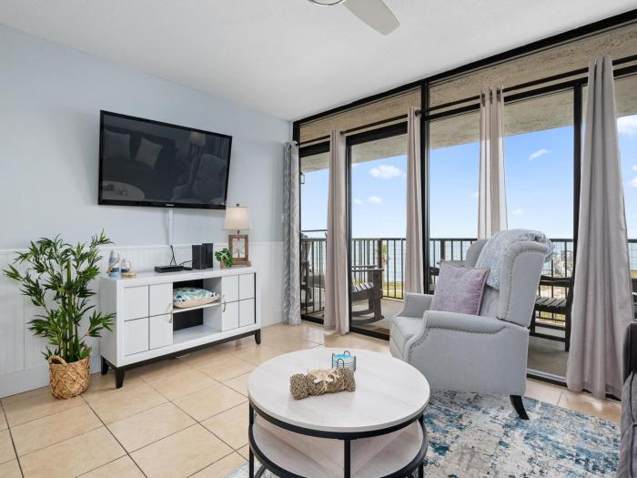 LR 309 - Ms, Annies Oasis