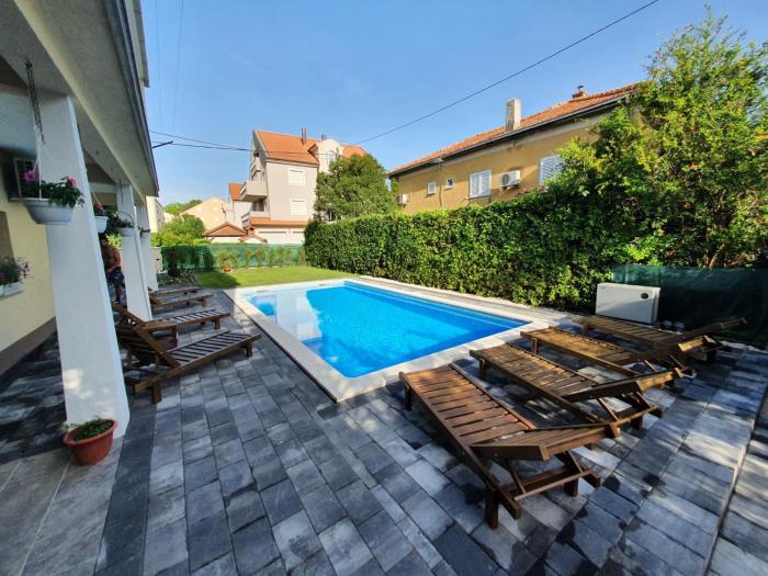 Villa Isabella with private heated pool