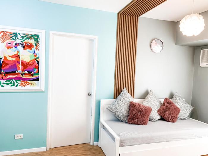 Lovely 1 Bedroom unit in Avida w WiFi (upto 4 pax)