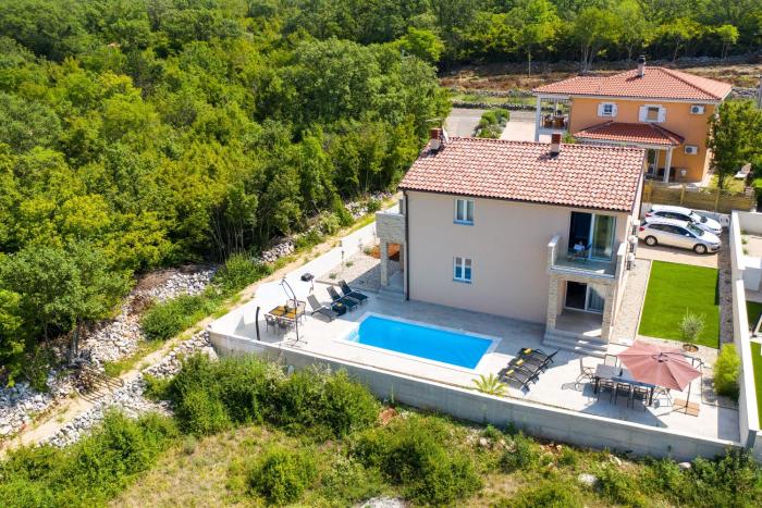 Apartments with swimming pool Kremenici, Krk - 20676