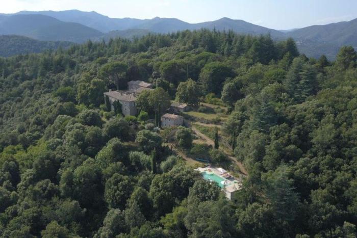 Mas cévenol en pleine nature