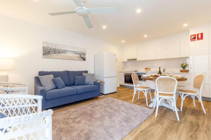 Hibiscus Court 2 fantastic air conditioned 3 bedroom unit