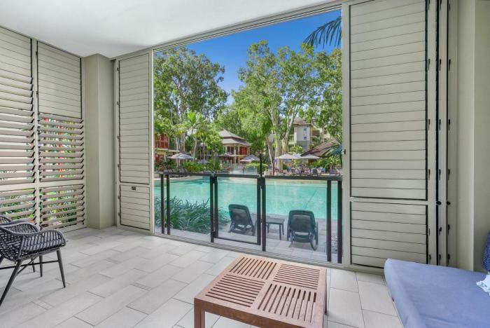 Belle Escapes 104 Swim-out Luxury Apartment in Palm Cove