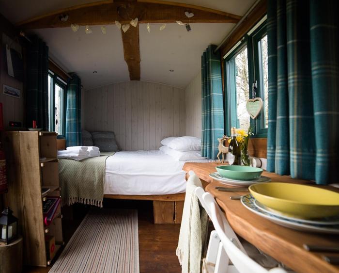 Shire the Shepherds Hut at Pentref Luxury Camping