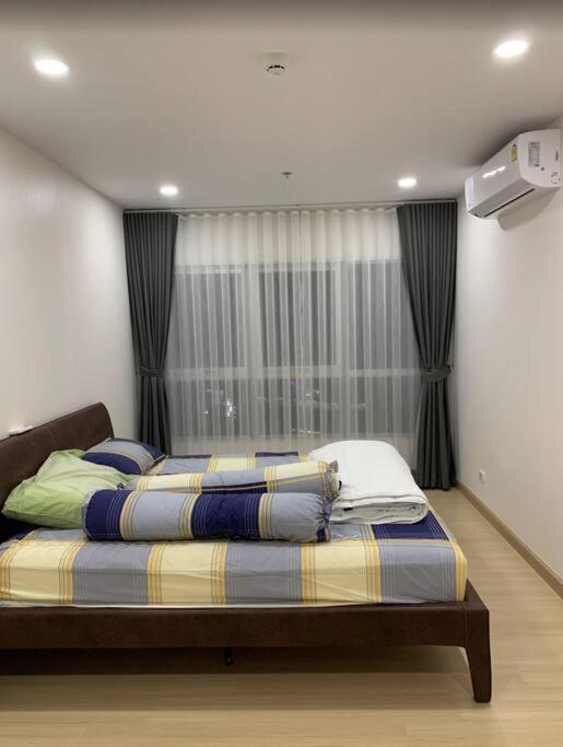 Cozy Room Free Wi-Fi 1 gbps and 100m from Subway