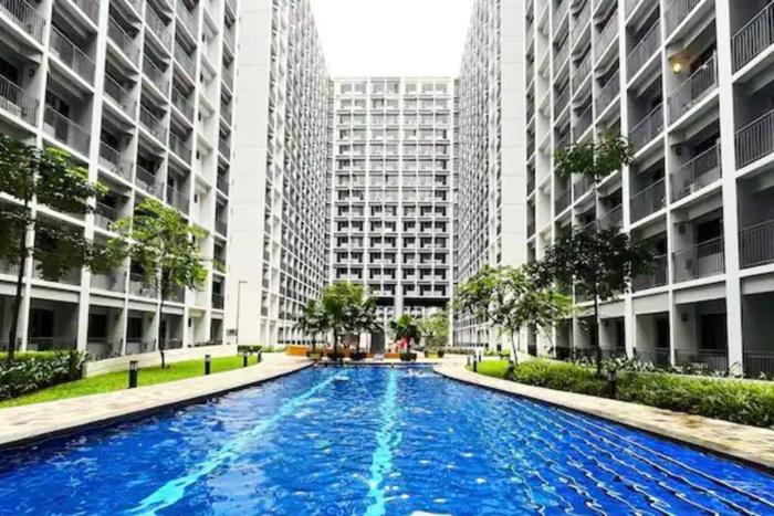 P00L Fr0nt with Balc0ny - New C0nd0 at Shore 2 MALL of ASIA