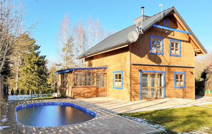 Stunning Home In Perlino With Sauna