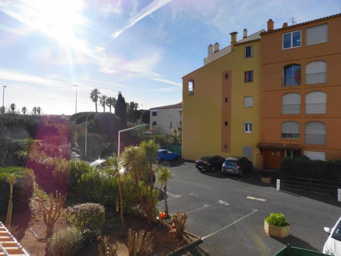GENOIS Joli studio cabine Mt St Martin proche port Cap dAgde