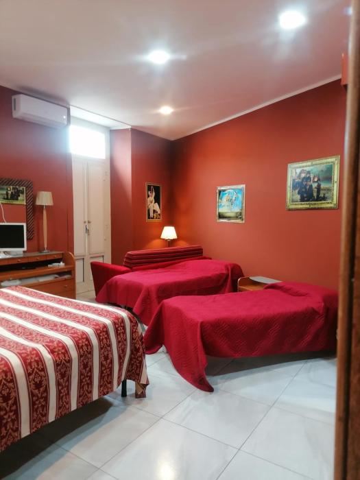 naples garibaldi station