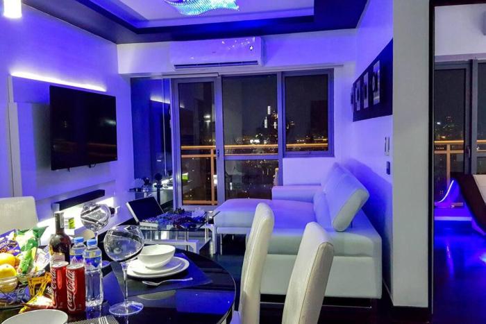 2BR Lower Penthouse @ Acqua Private Residences