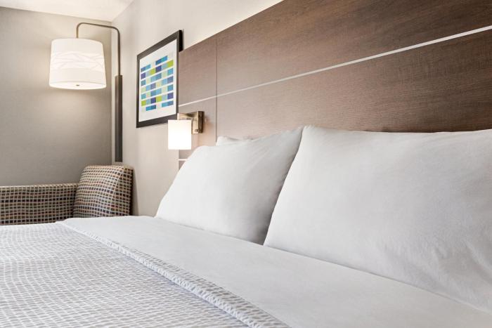 Holiday Inn Express Hotel & Suites AnnistonOxford by IHG