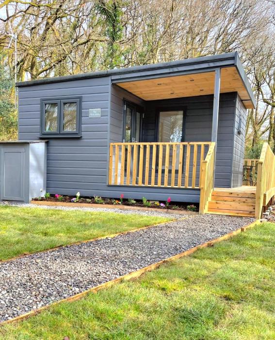 HiveAway - Hot Tub - Carmarthenshire - Pembrokeshire